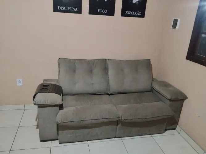 Sofá 3 lugares