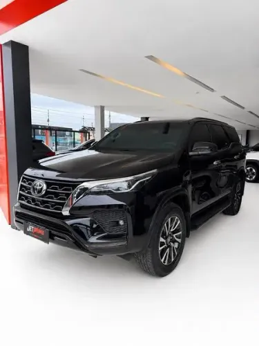 Toyota Hilux SW4 SRX 4X4 2.8 TDI 16V Dies. Aut. 2021