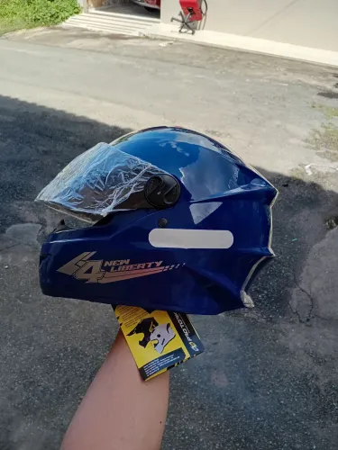 Capacete azul 