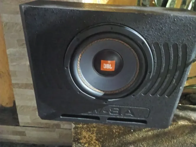 Caixa de som JBL 
