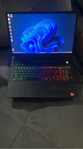 Alienware M18 R1 - RTX 4080 12GB - 480hz 18p- 32GB DDR5- 2TB NVME