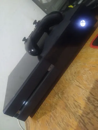 Xbox one 500gb 1 Controle