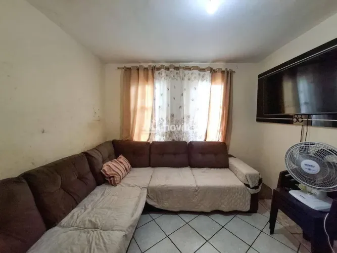 Casa à venda com 02 quartos, 01 suíte no Zanaga em Americana/SP.