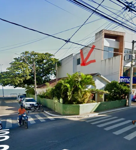 Excelente casa antiga no centro de Anchieta