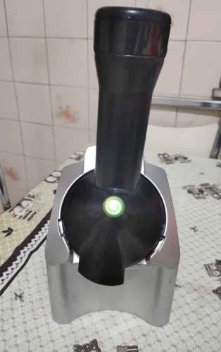 Máquina de sorvete caseiro de frutas congeladas Shoptime