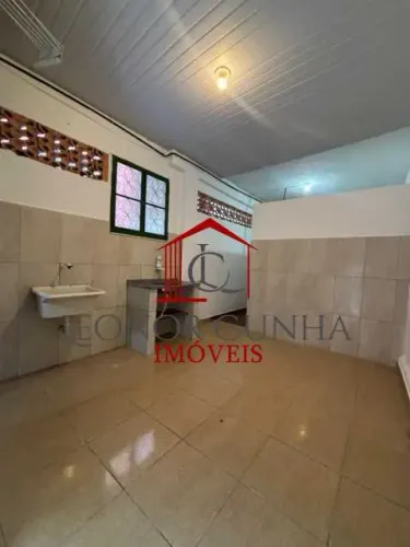 Casa de Vila : Sobrado / Residencial / Vila Valqueire