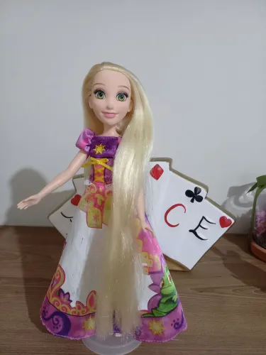 Boneca Princesa  Rapunzel Disney Hasbro 
