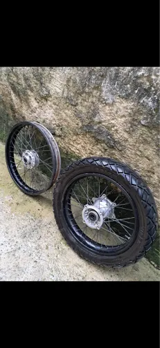 Rodas de Bros 160 e Xre 190 