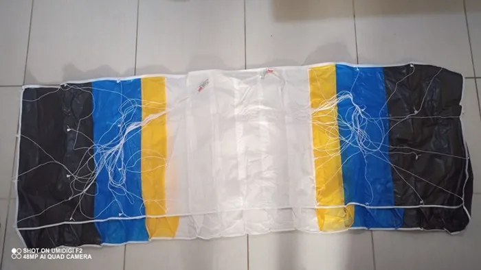 Aeromodelo paramotor RC + carrinho+ eletrônica tudo novo