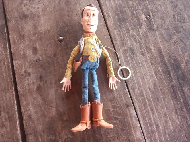 Boneco xerife Woody 