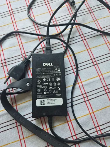 Fonte Carregador para Notebook Dell FA65NE0-00 - 65W