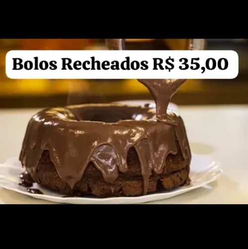 Bolos de Chocolate Recheados R$ 38,00