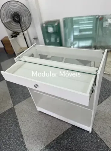 Balcão Vitrine com Vidro Superior e Gaveta - Direto da Fábrica
