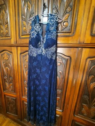 DESAPEGO Vestido longo de festa tam 42