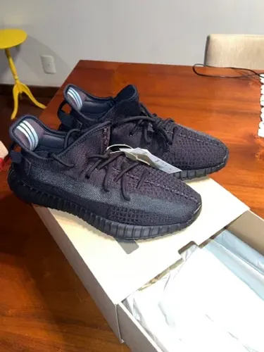 Yeezy Boost 350 V2 Onyx 41