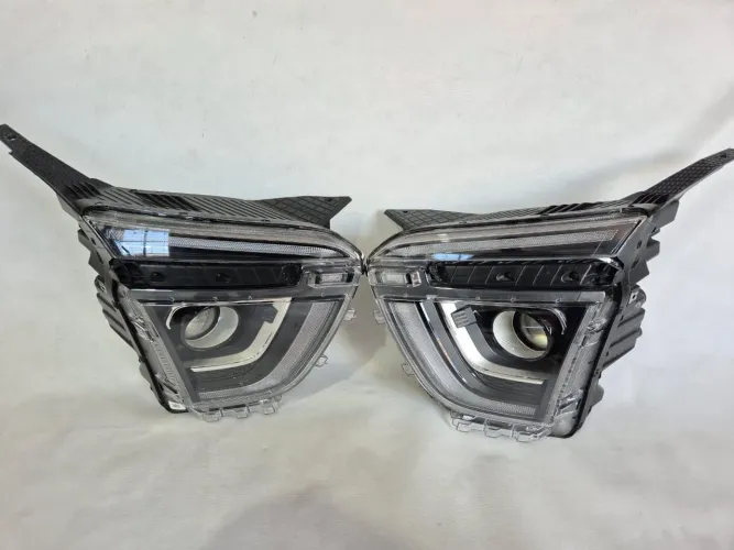 Par de farol Hyundai Creta 2023 2024 Led  Original 