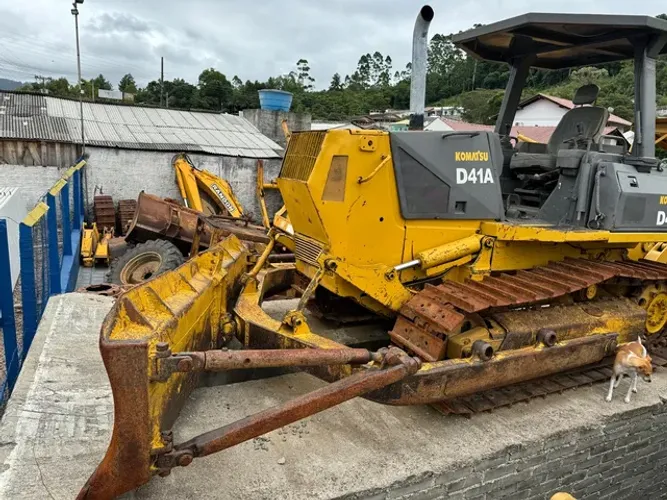 Trator esteira komatsu d41A