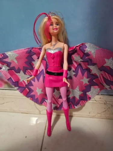 Boneca Barbie Super Heroína - filme: barbie super princesa 