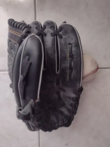 Luva e bola de beisebol