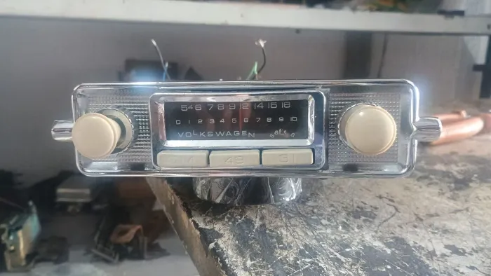 RÁDIO ORIGINAL VOLKSWAGEN COM BLUETOOTH PARA FUSCA KOMBI KARMAN GUIA 
