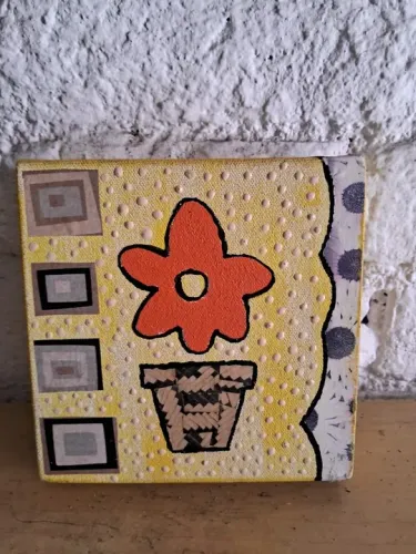 Pequeno Quadro decorativo Flor Med. 15cm x 15cm ou reaproveitmento da moldura.