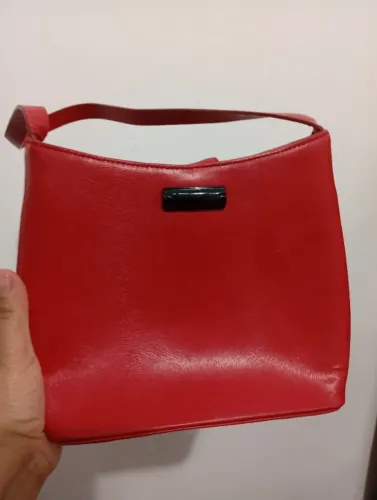 Bolsa vermelha da carolee couro