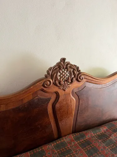 Cama casal antiga madeira maciça provençal 