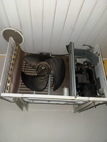 Ar de 12 mil com problema do compressor