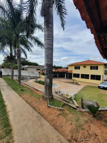 Linda Casa em Condomínio Fechado Quintas da Lagoas 04 Quartos com suíte