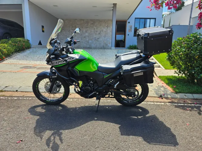 Versys x300 Tourer nova com acessórios