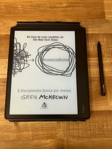 Kobo Elipsa. Case e Stylus.