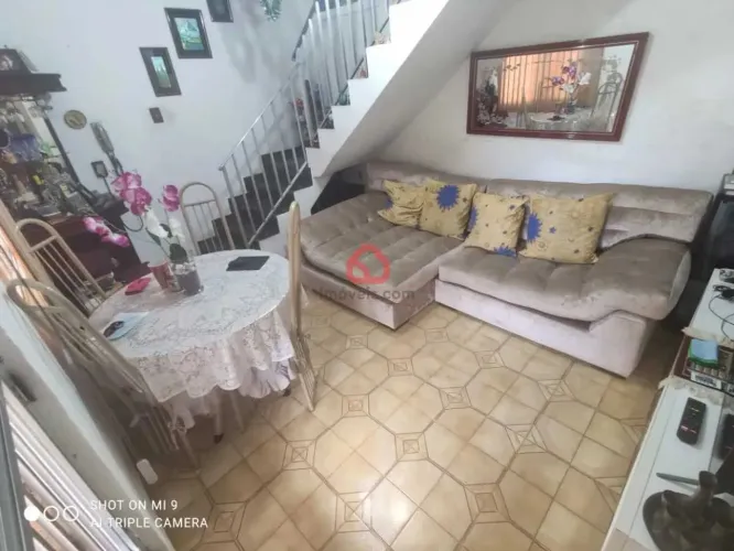 Casa de Vila : Duplex / Residencial / Rocha Miranda