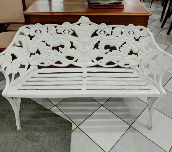 Banco de Jardim Samambaia de ferro fundido (Namoradeira)
