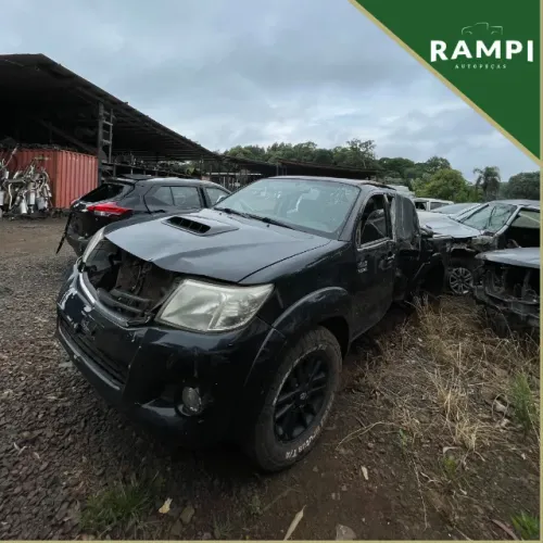 Sucata Toyota Hilux SRV 2013 3.0 171cv