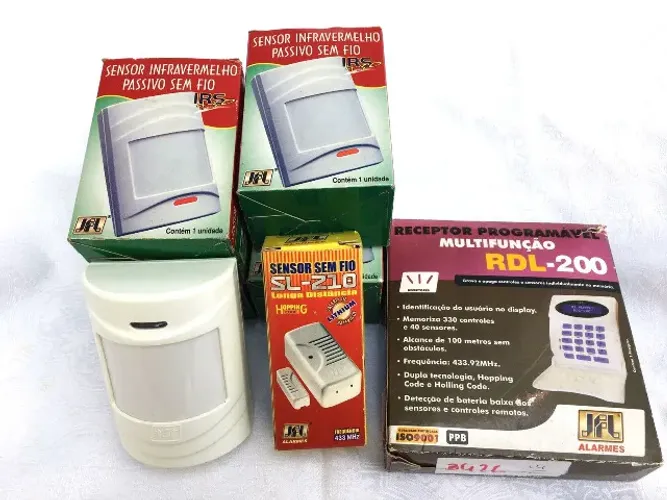 Alarme Kit Especial.com 4 sensores IVP sem fio e 1 sensor de porta sem fio e fonte nobreak