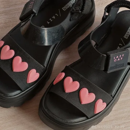 Sandália Melissa Lazy Oaf Coração - Tamanho 33/34