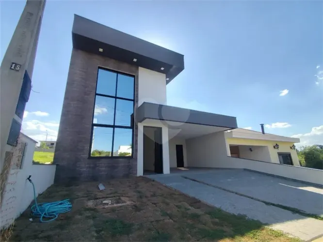 Casa à venda com 3 quartos, sendo 3 suítes, no condomínio Campos do Conde I e Ii, Sorocaba