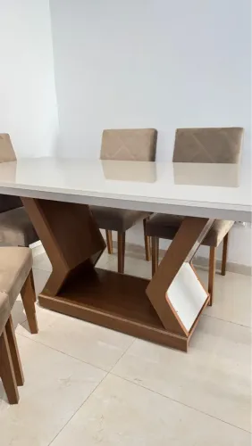 MESA DE JANTAR 6 LUGARES