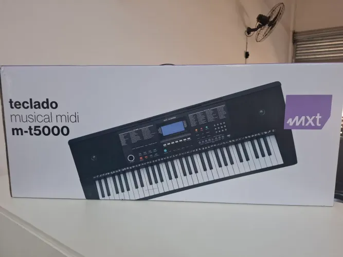 Teclado Musical MIDI MXT M-T5000 - VD ou TROCO POR CONTRABAIXO 