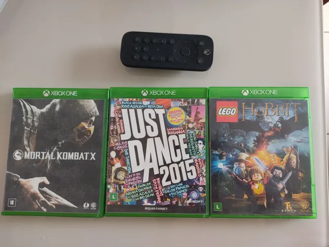 Jogos de Xbox, Playstation 4 e blue-ray.