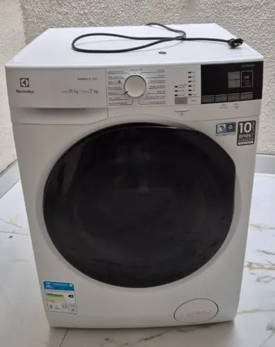 Máquina Lava e Seca Electrolux Perfect Care Inverter com Vapor e Água Quente