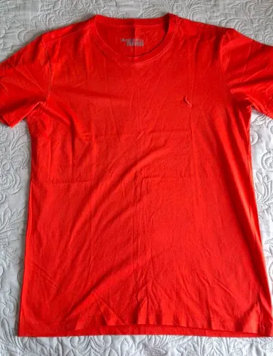 Camiseta Vermelha Malha Pima Reserva tamanho 12+