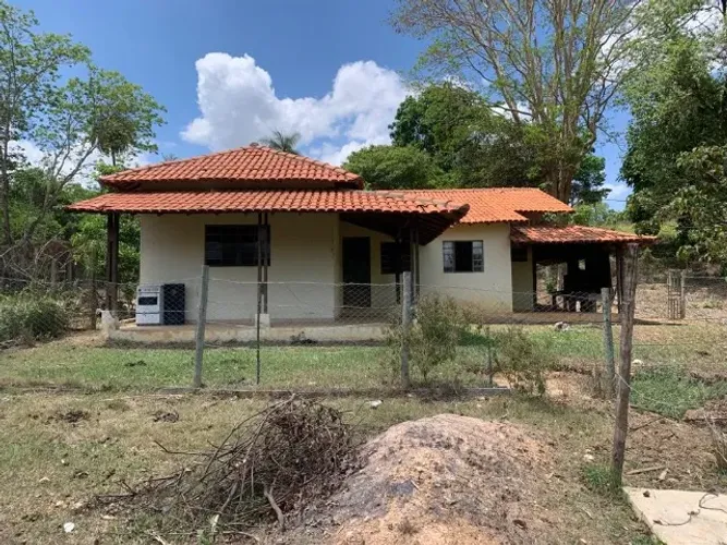 Fazenda 47ha, 2 casas sede/caseiro plantação de mogno, manga Palmer, nascente e córrego.