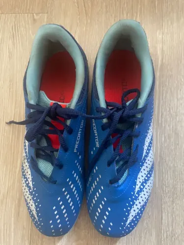 Chuteiras Adidas azul