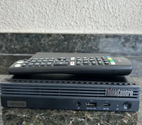 Lenovo M70q (I5, 24 GB, SSD 256 e W11 PRO)