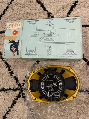 Alto falante vintage (anos 80/90) Arlen 40W - 1069/L - 4 Ohm (1 unidade)