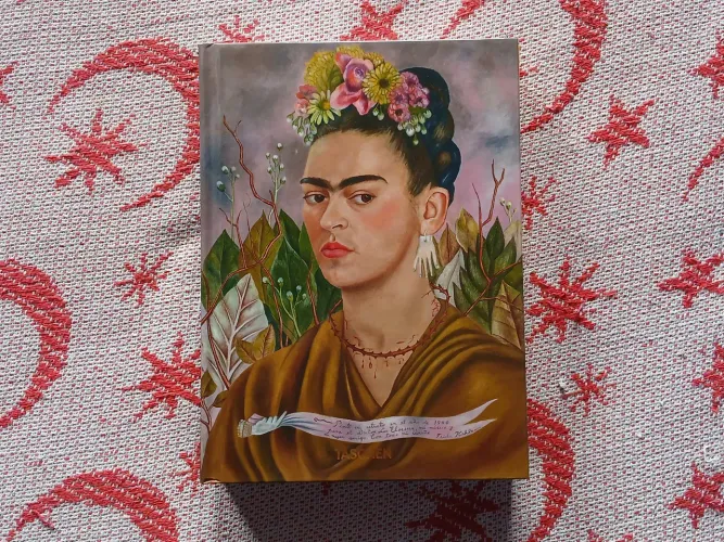 Livro Frida Kahlo - Taschen