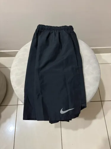 Short masculino Nike Challenger 5? - M