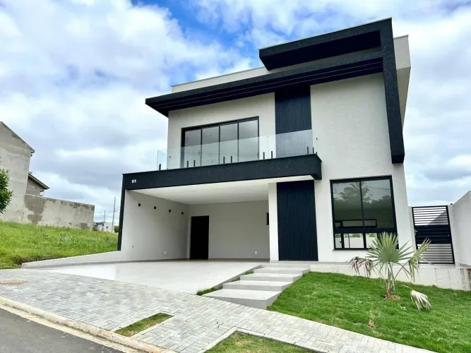 Casa à Venda, Orfãs, Condomínio Fechado, 4 Suítes, Ponta Grossa