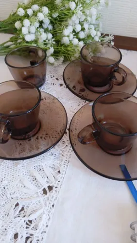 Vendo um joguinho de xícara da vereco de café 60 ml